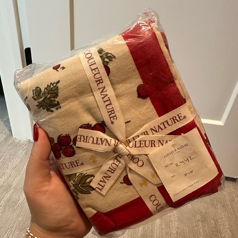 Couleure Nature gooseberry tea towels NWT - Picture 2 of 5
